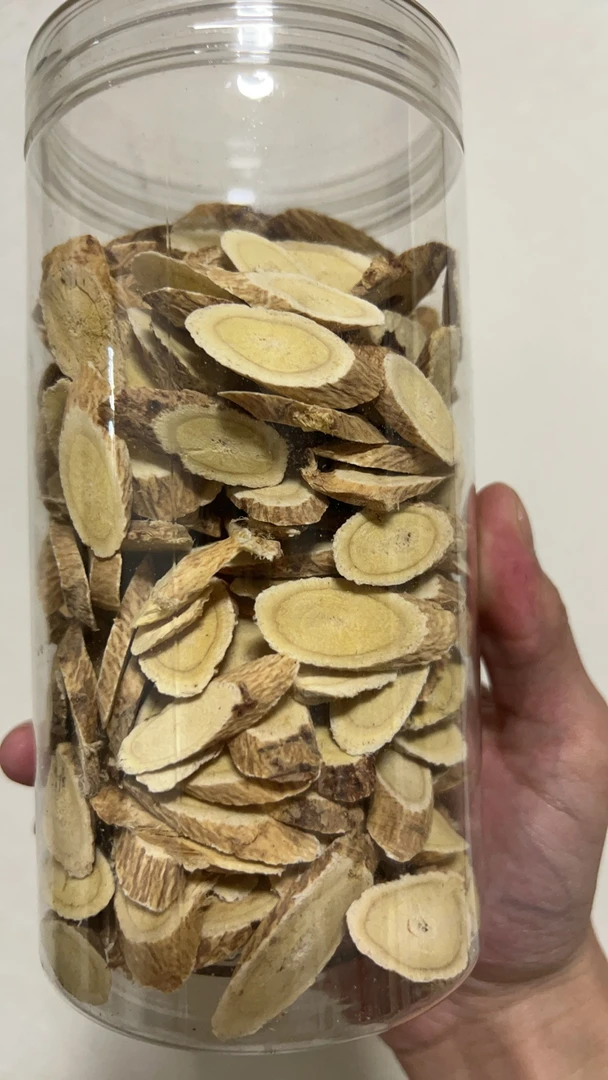 精选特产黄芪一瓶