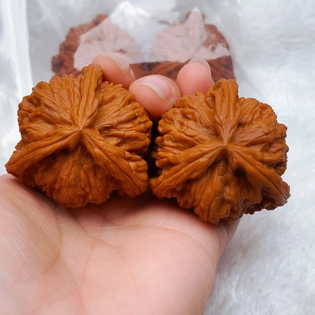 金***爸文玩核桃吊坠三棱
