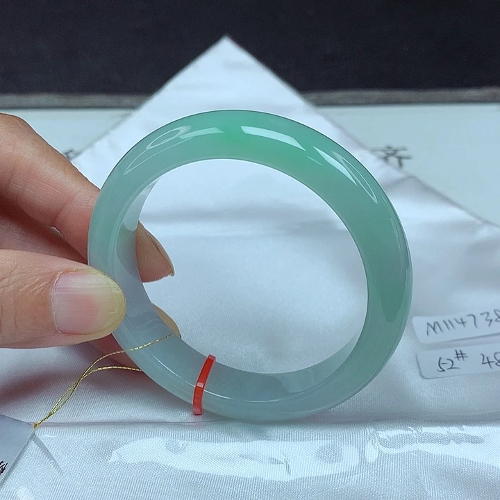 翡翠未镶嵌手镯52圈4738