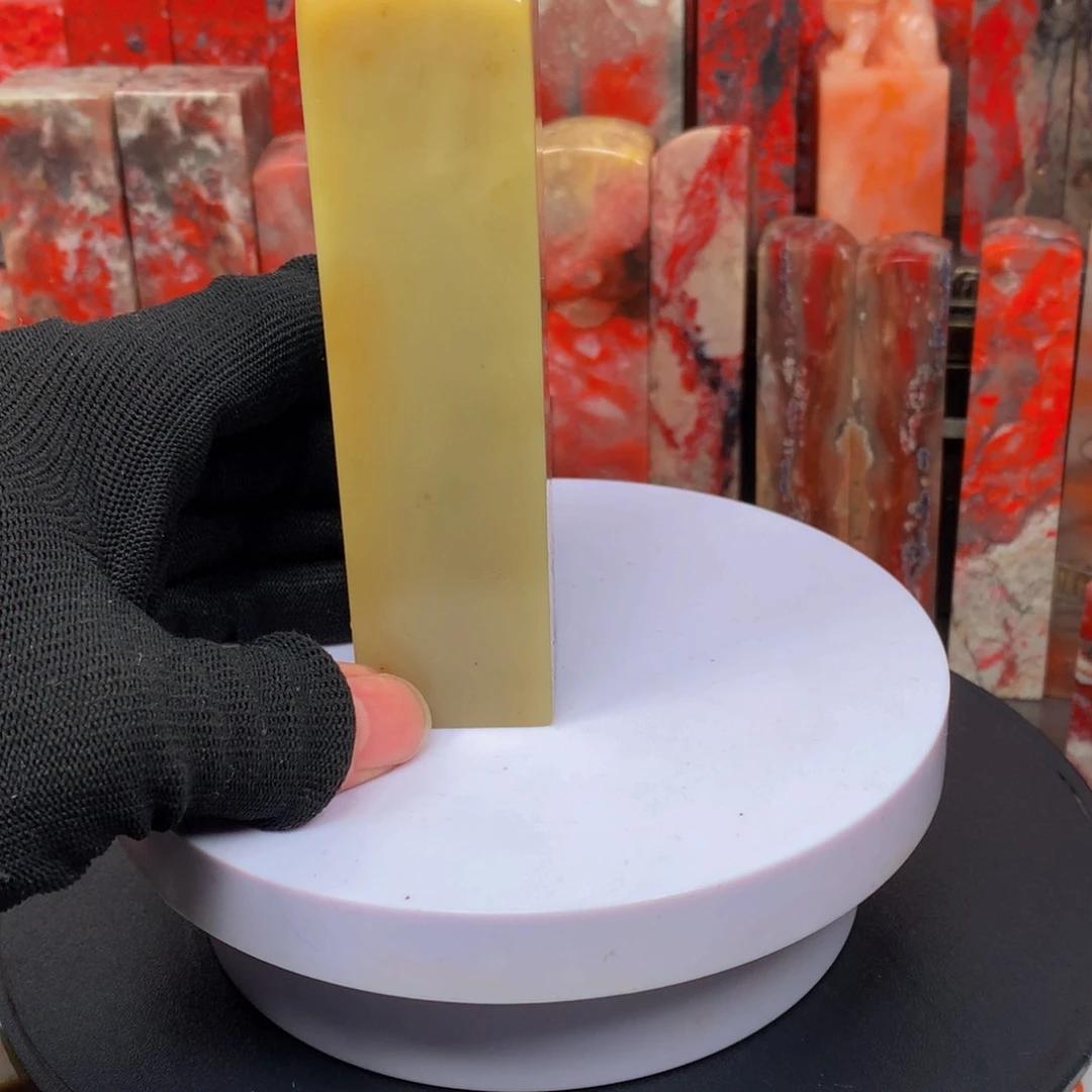 昌化石艾叶绿印章