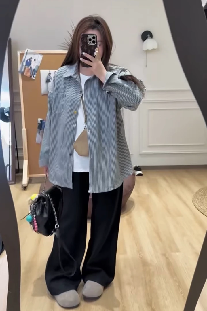 春夏蓝色条纹长袖衬衫女大码宽松显瘦休闲百搭设计感外套