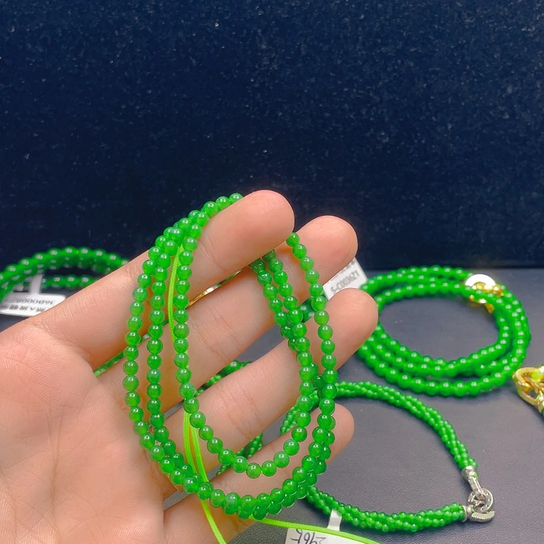 翡翠未镶嵌颈饰