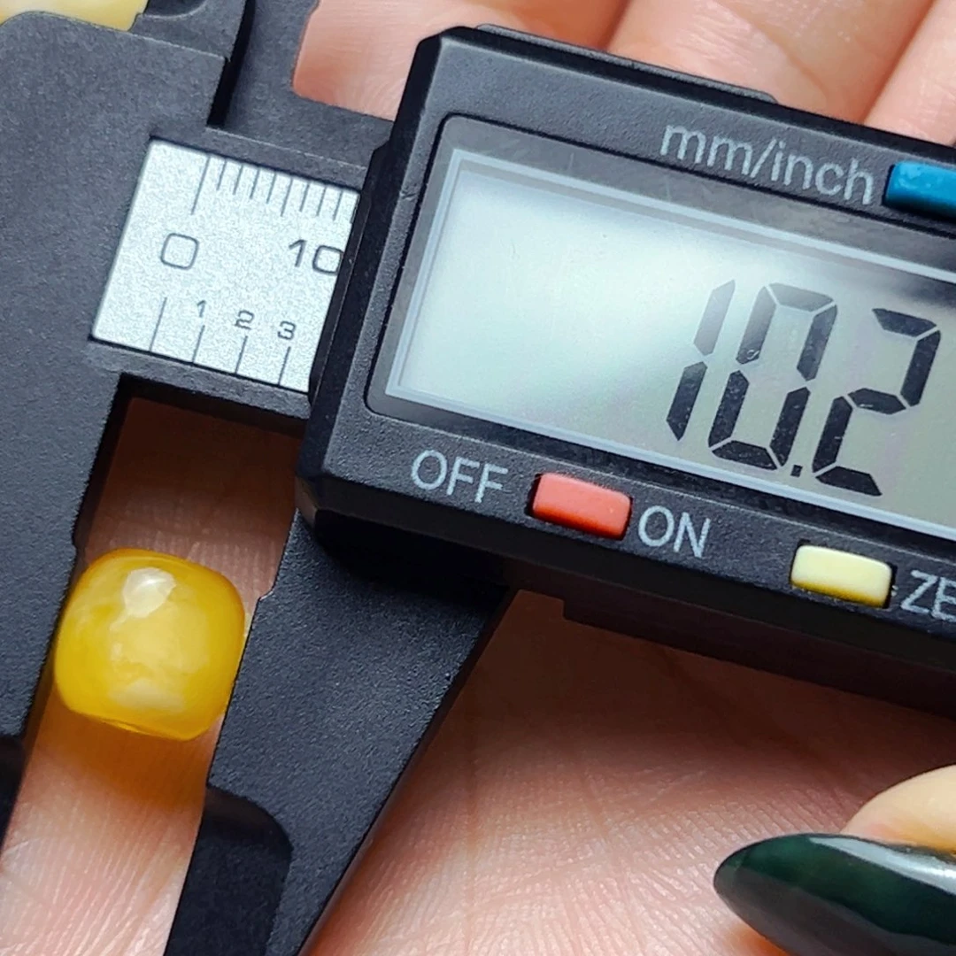 未镶嵌蜜蜡裸石松10mm微瑕直切单珠一口价不退换