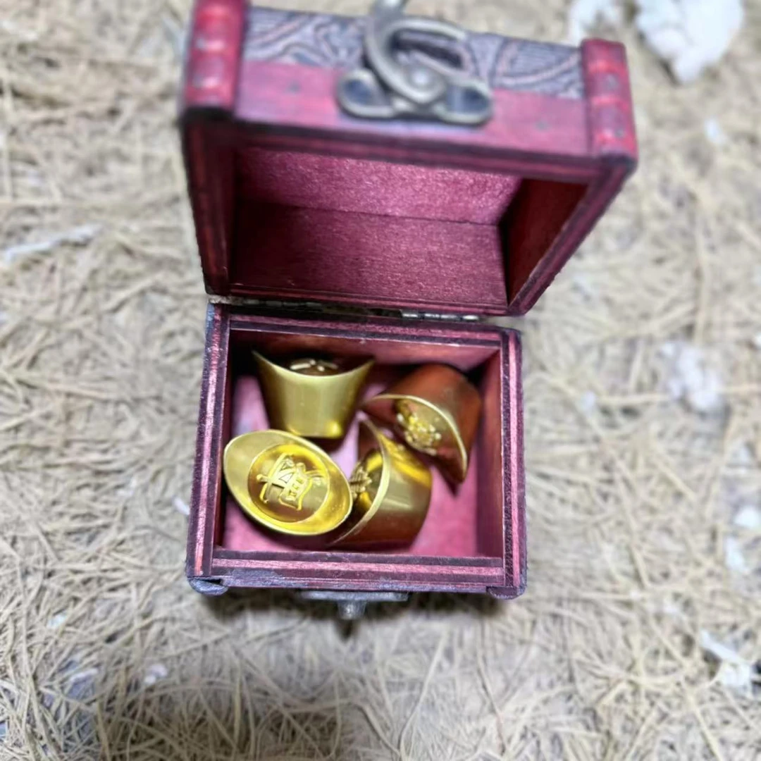 现代工艺品摆件332（一盒+4个）