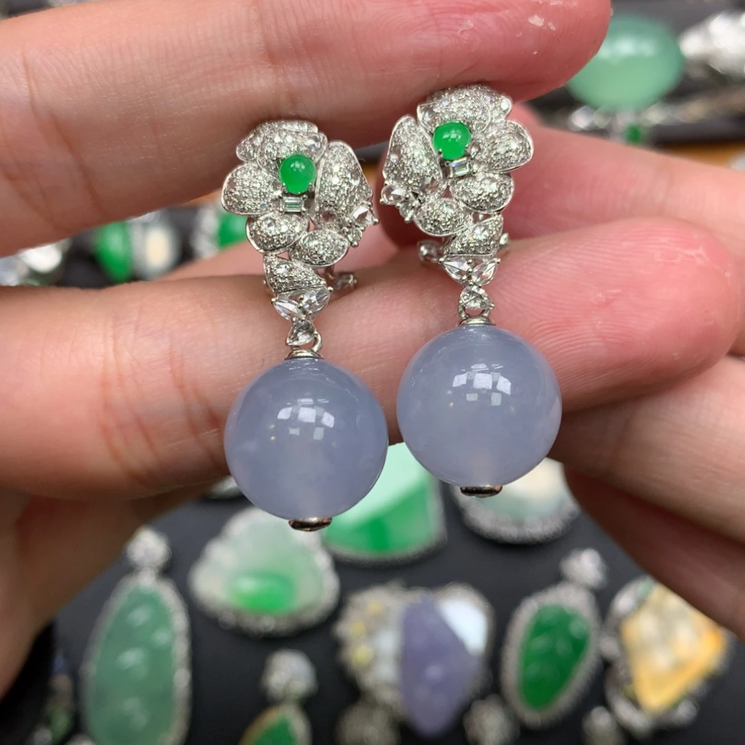 翡翠18K金镶嵌耳饰