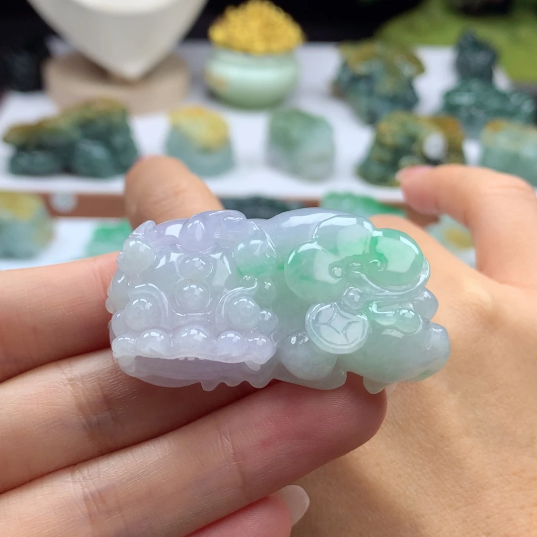 翡翠未镶嵌颈饰A20 春彩翡翠貔貅