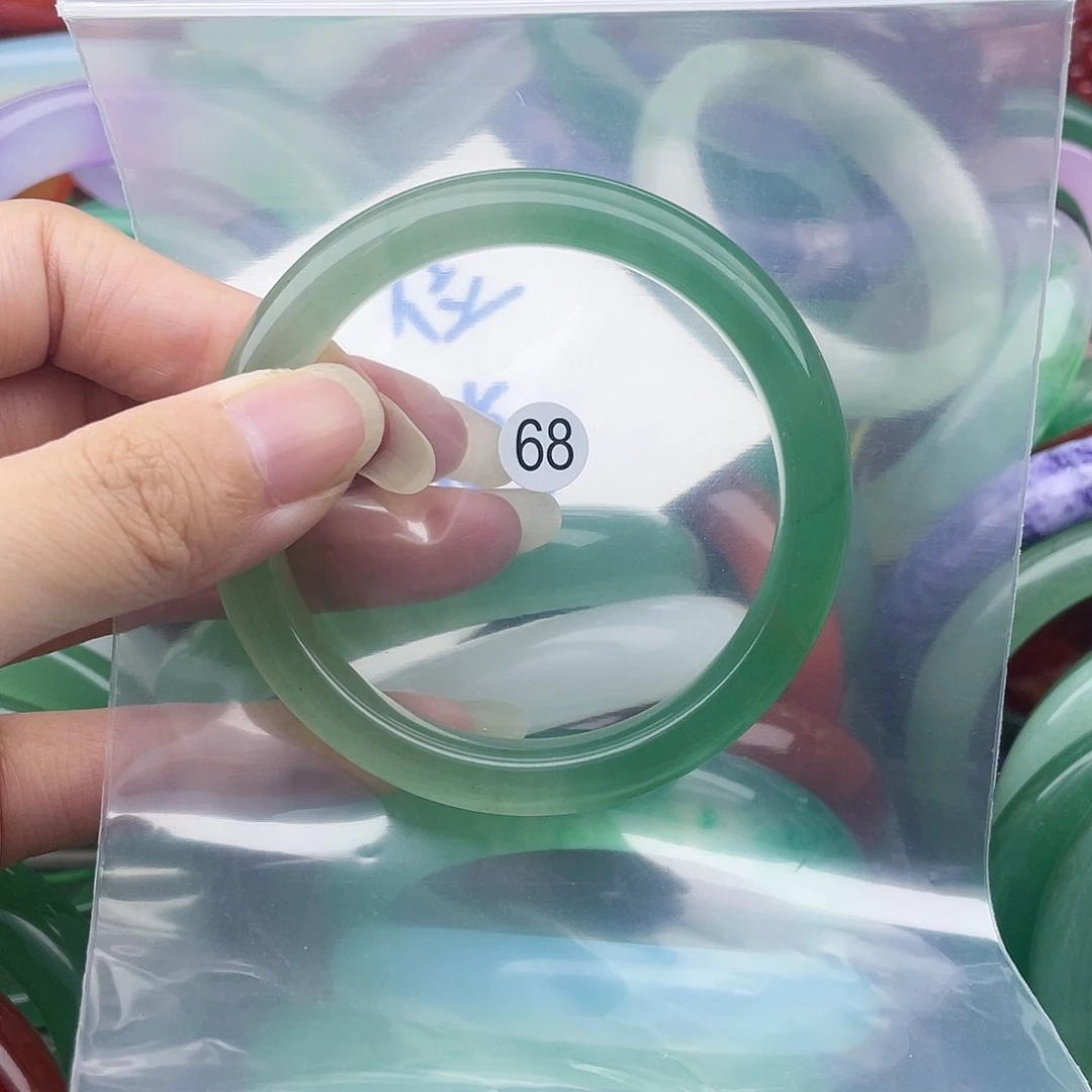 石英岩玉手镯未镶嵌55