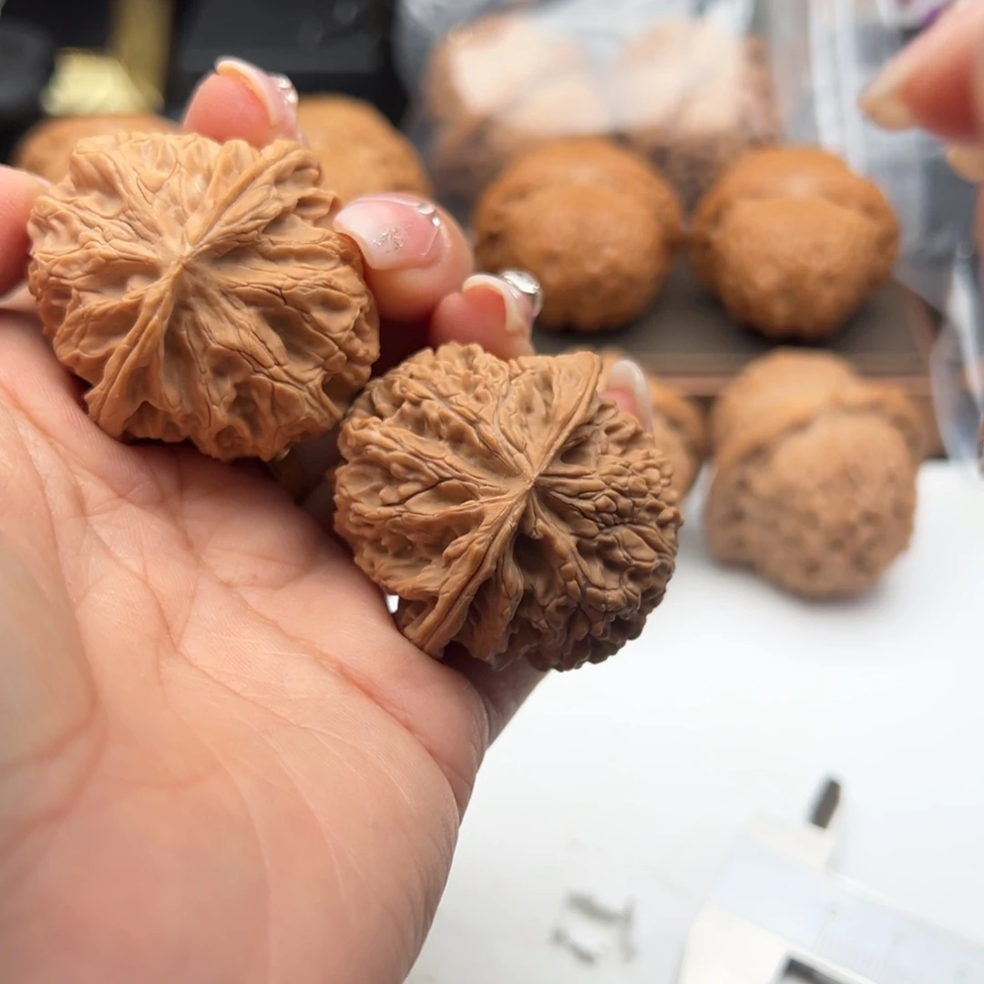 文玩核桃把件苹果园39