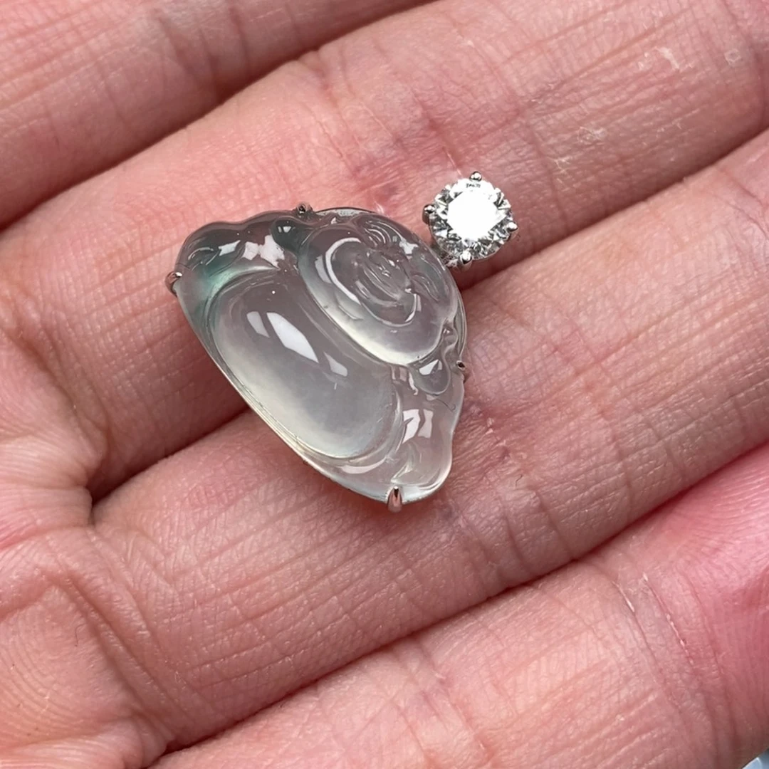 颈饰18K金镶嵌翡翠佛公