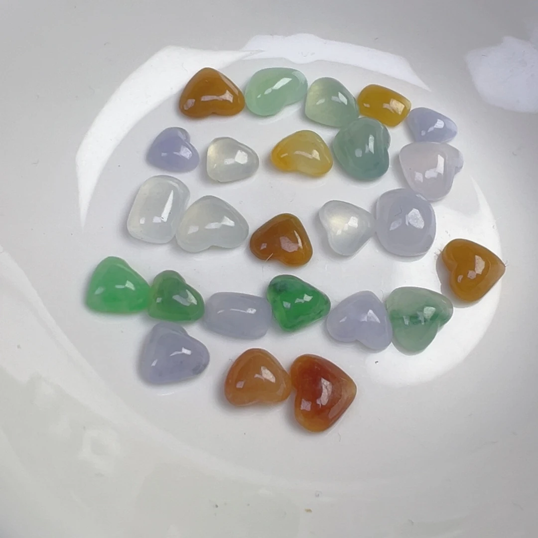 翡翠散珠爱心一颗可挑