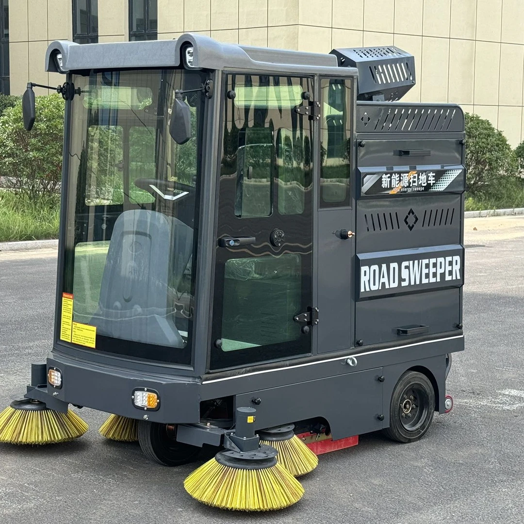 电动扫地车适用物业小区，工厂车间，景区学校等