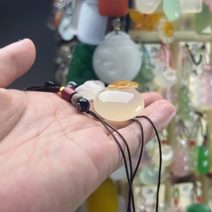 雪***风玛瑙/玉髓未镶嵌颈饰