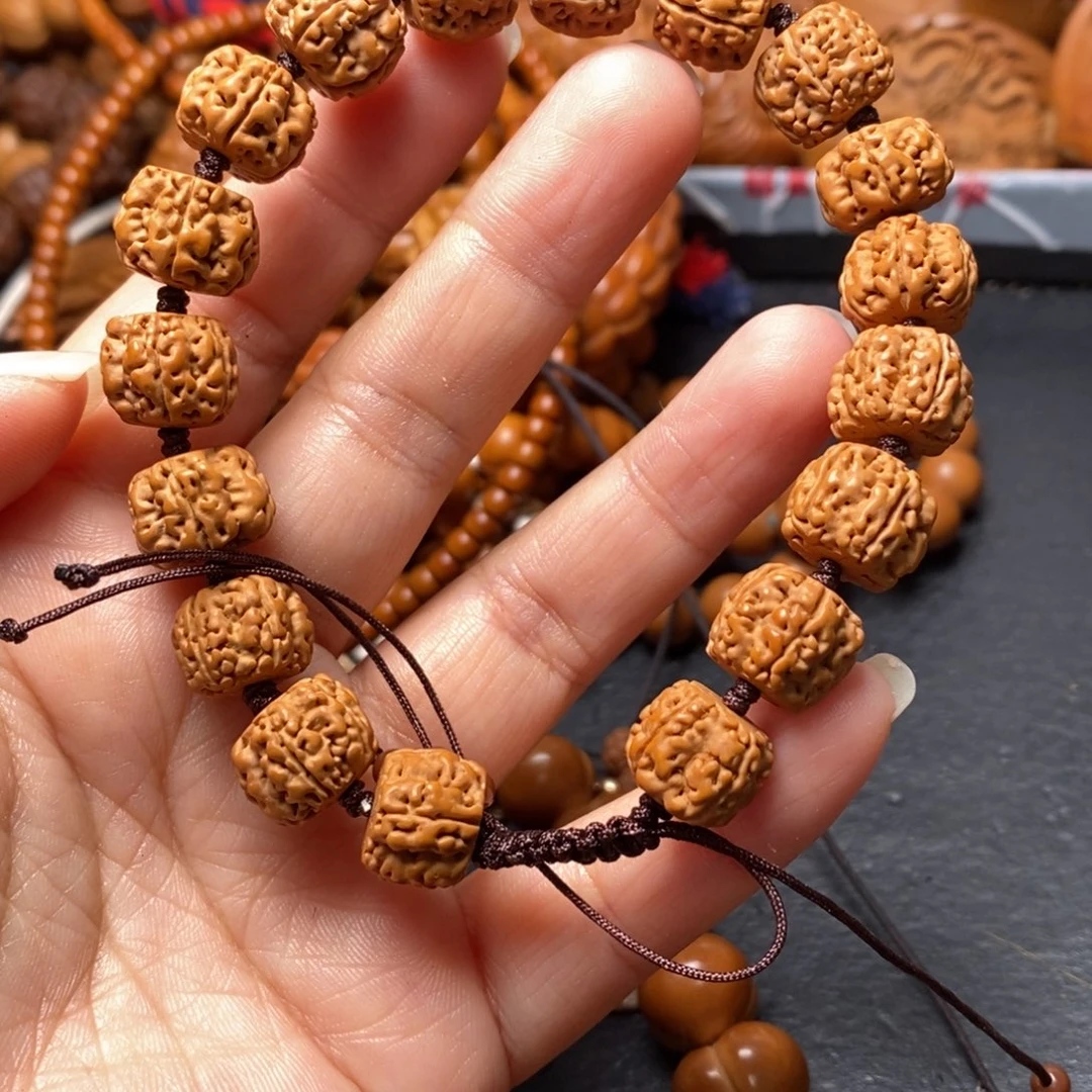 吊坠猴头核桃猴头