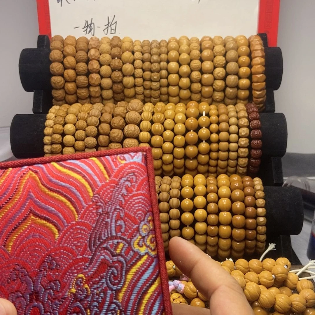 愛***.猴头核桃手串好运，好运，好运，好运