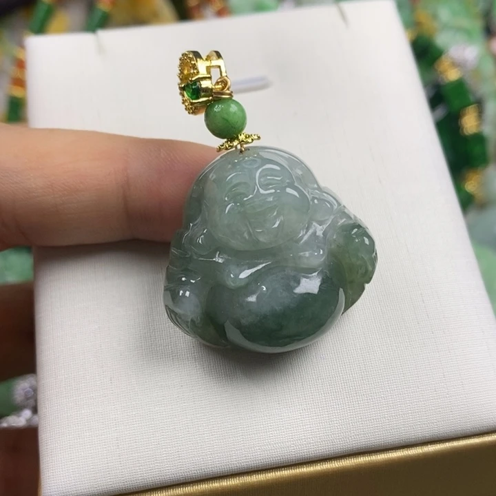 翡翠未镶嵌吊坠(赠链)