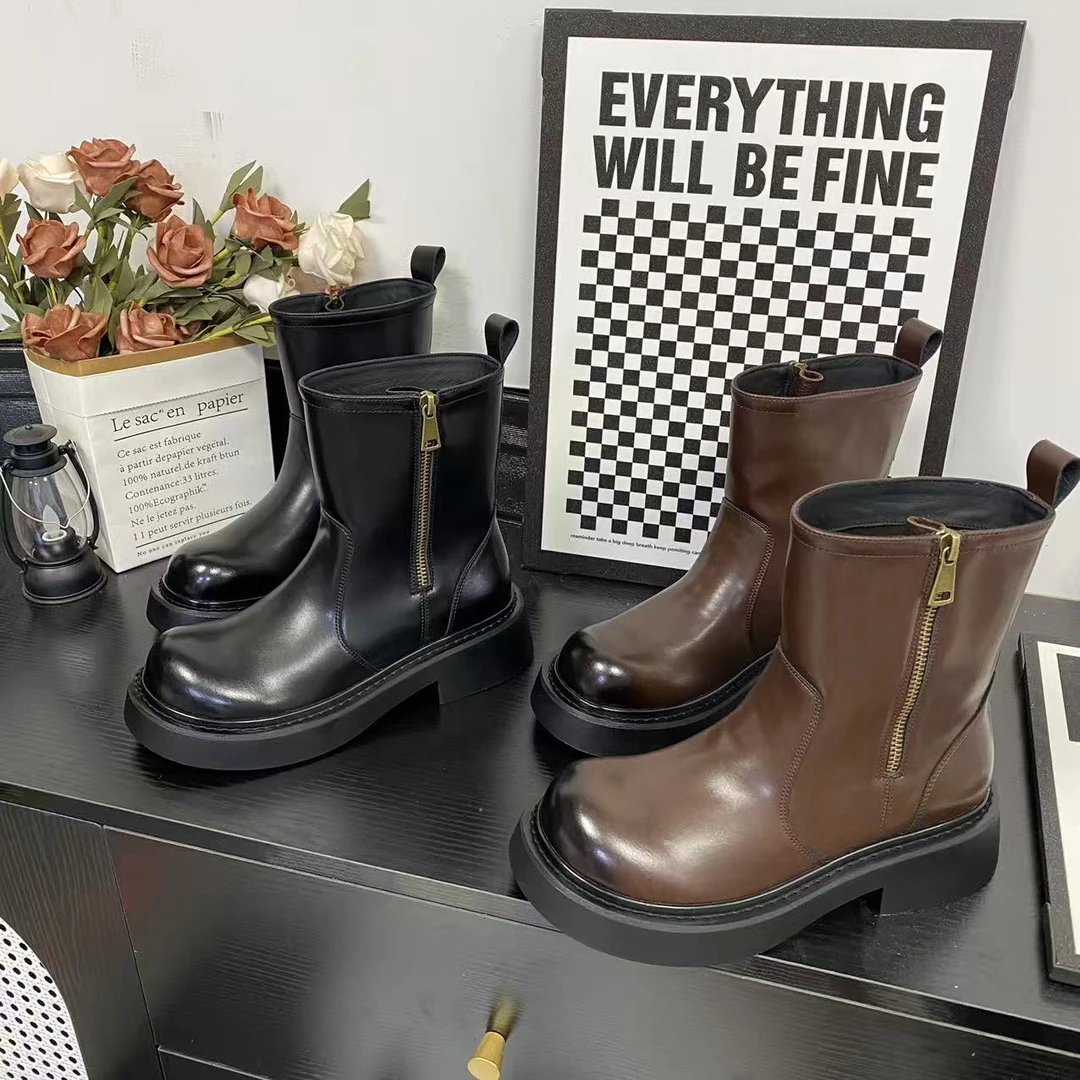 秋冬新款时尚休闲女鞋潮流百搭靴子马丁靴厚底中筒靴25918//ZBX