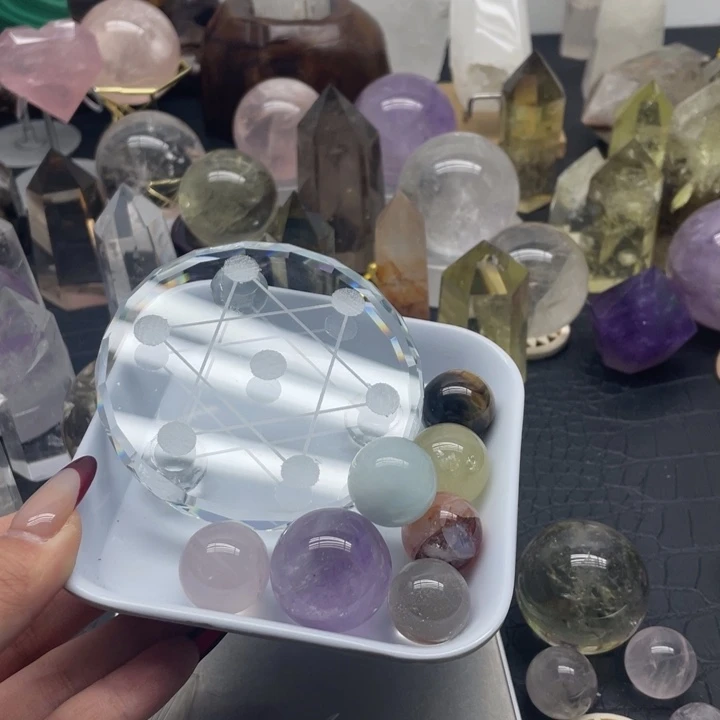 水晶37未镶嵌妮*.天然水晶