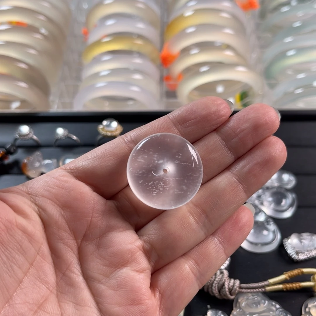 玛瑙/玉髓手镯未镶嵌Q***豚