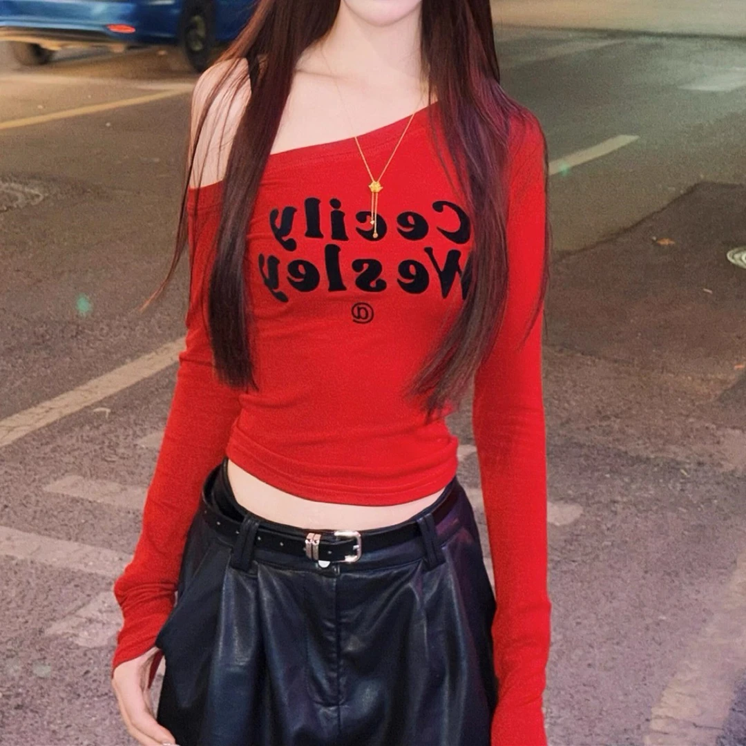 大码女装25053性感辣妹斜肩长袖字母印花T恤修身显瘦设计感小众