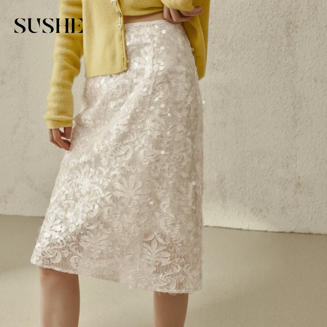 束皙SUSHE 月绣 浪漫主义 花卉剪花珠片显瘦松紧高腰光泽感半身裙