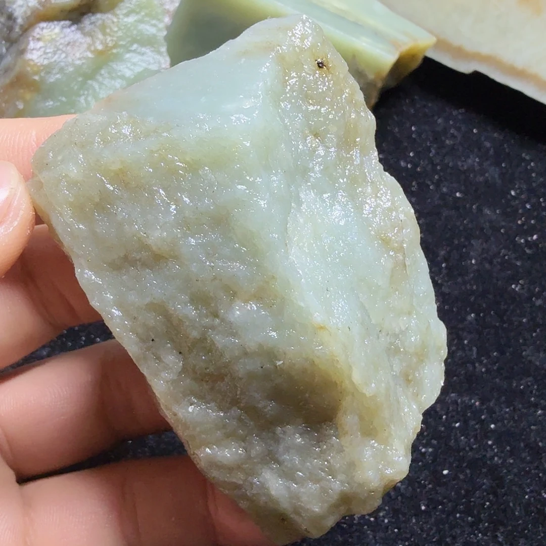 和田玉（糖玉）未镶嵌珠宝半成品