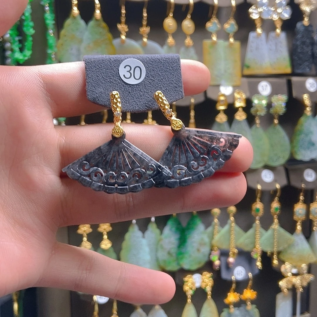 翡翠未镶嵌耳饰翡翠