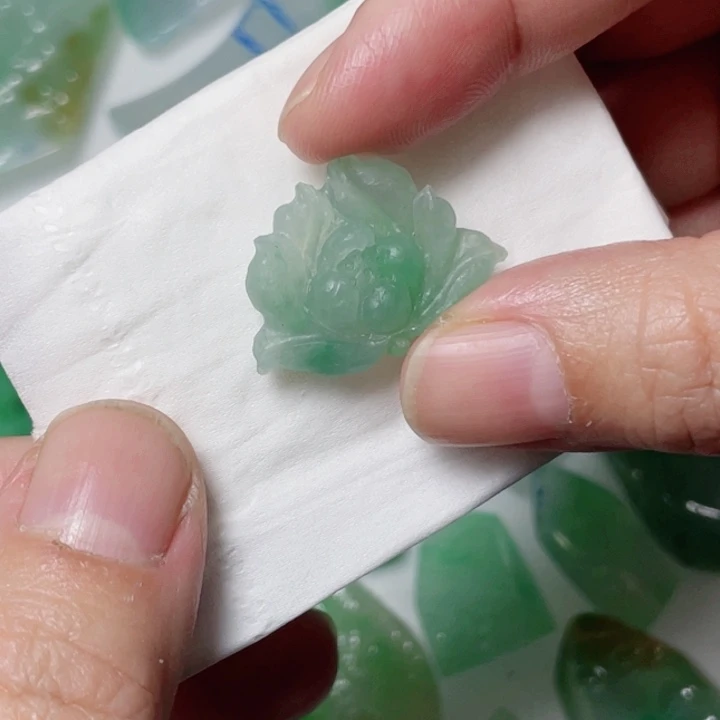 定制翡翠未镶嵌包工