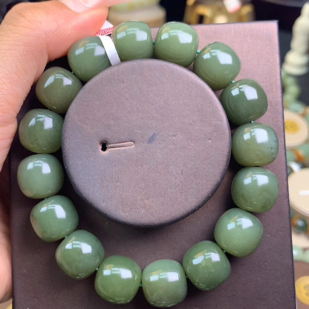 手链未镶嵌透闪石质玉