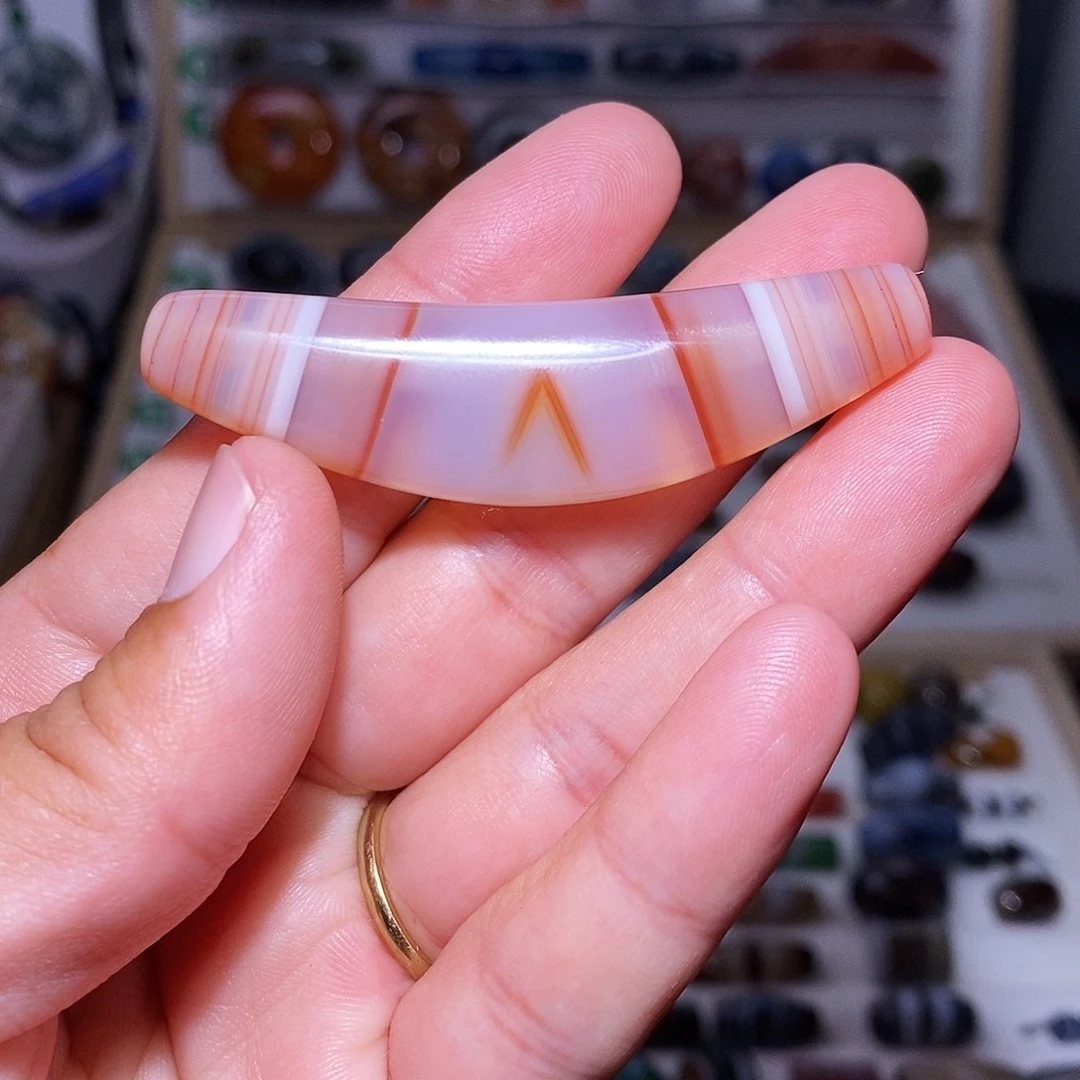 玛瑙未镶嵌吊坠……