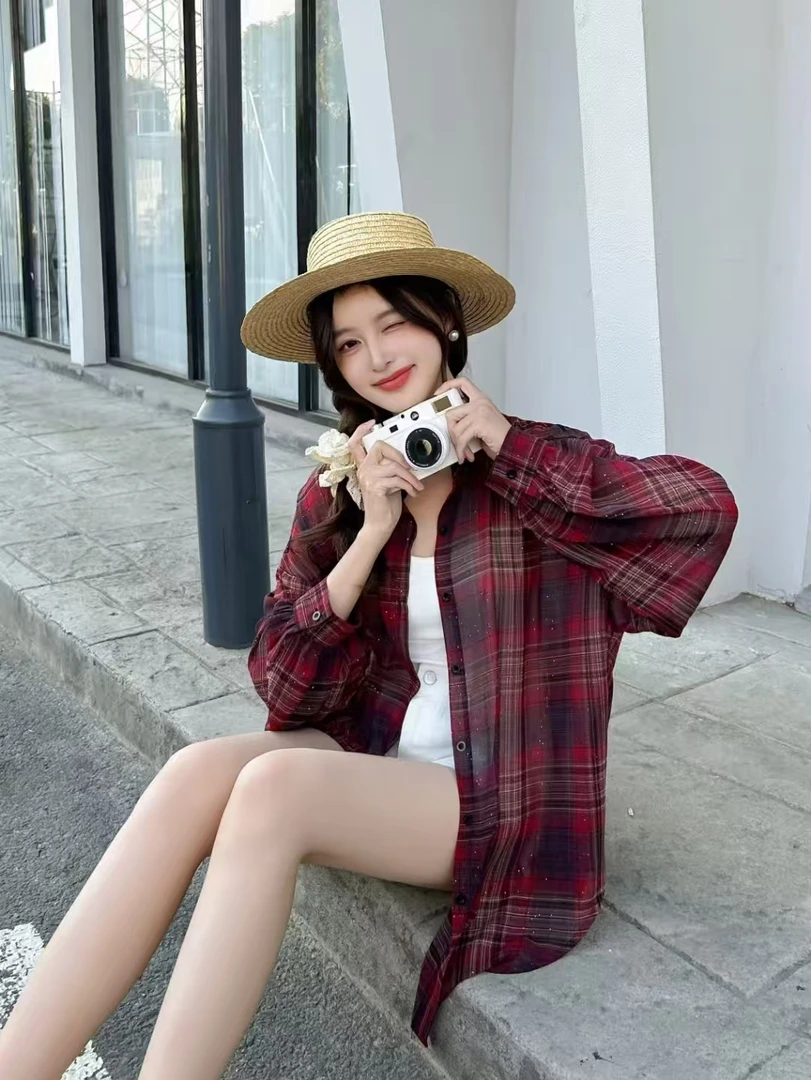 慵懒风不规则露肩格子长袖衬衫女微胖大码遮肚子百搭外套上衣女