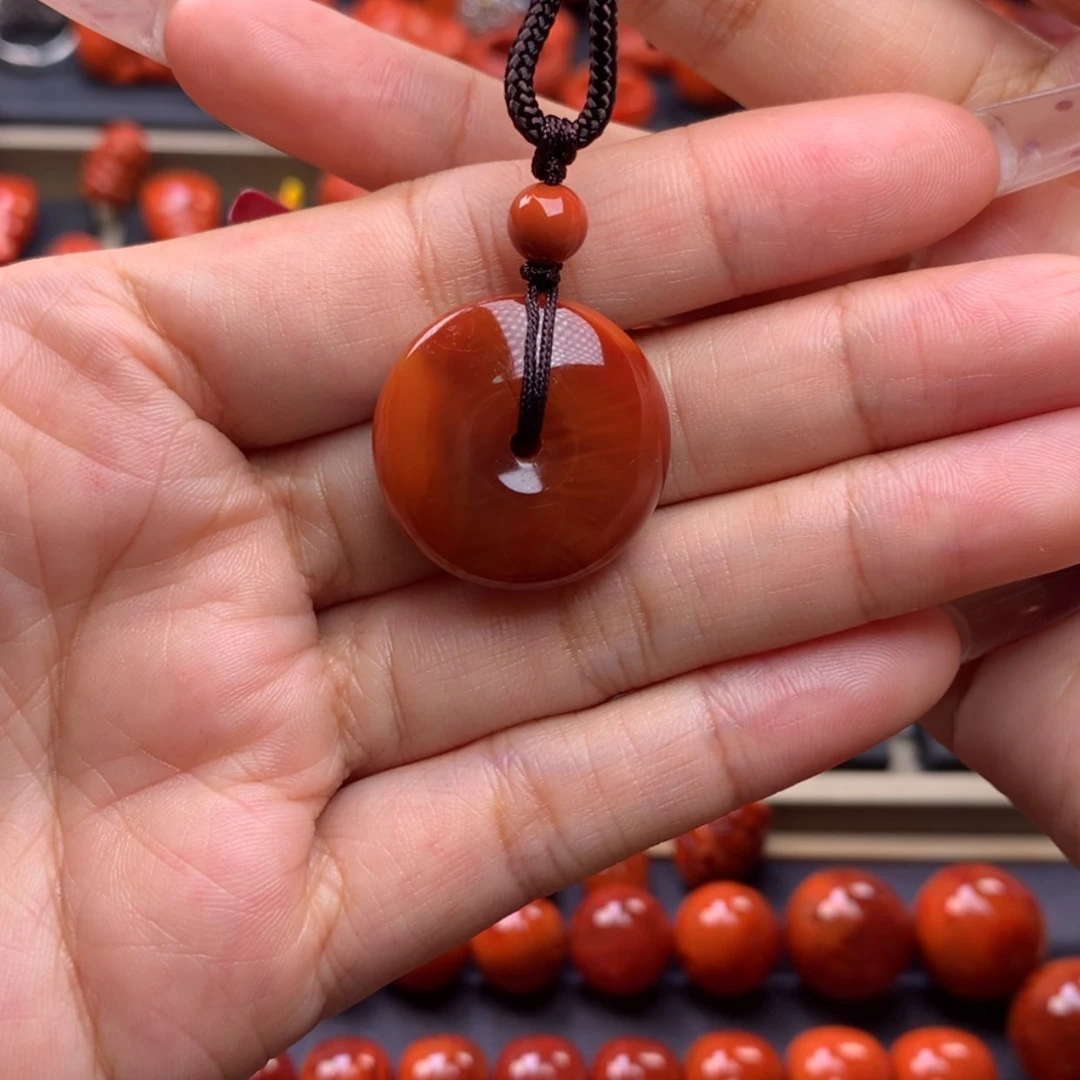 【闪购商品】南红玛瑙平安扣吊坠未镶嵌