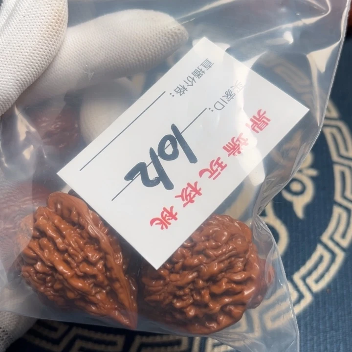 z*小洁文玩核桃34座佛1012