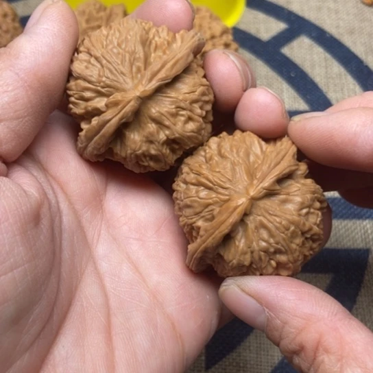 吊坠文玩核桃白狮子