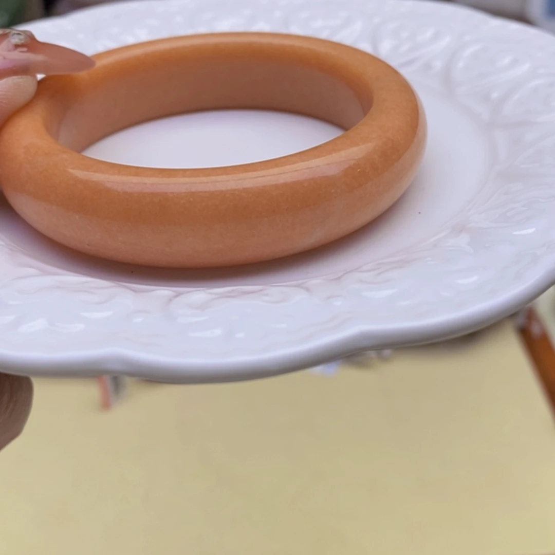 【闪购商品】石英质玉手镯未镶嵌