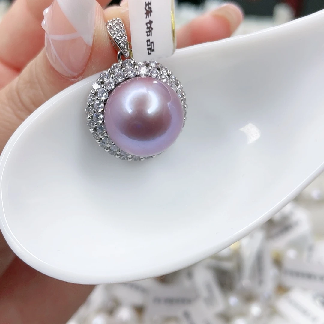 淡水珍珠吊坠(赠链)未镶嵌