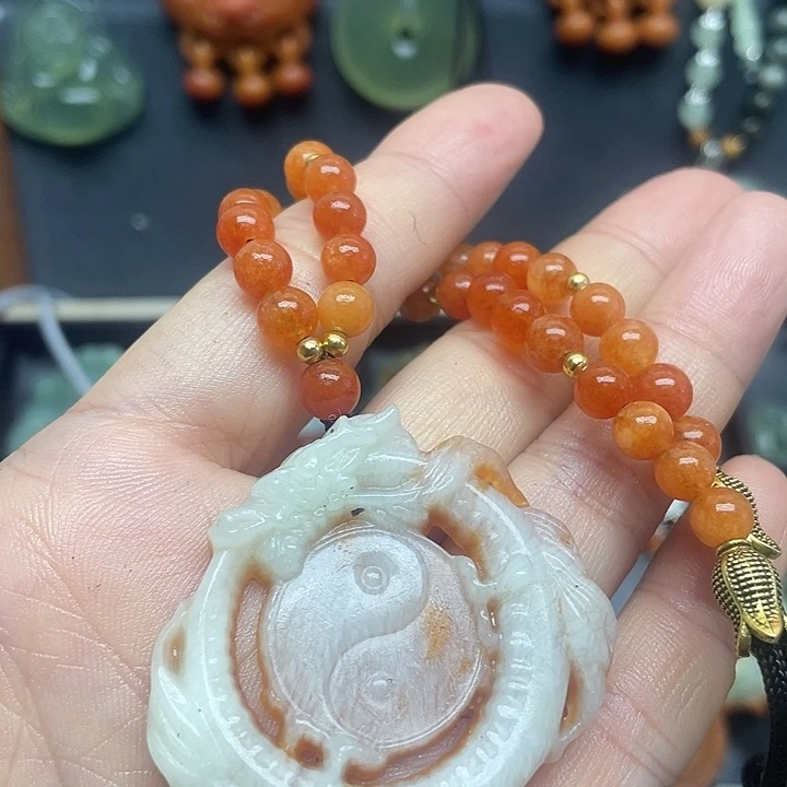 未镶嵌蛇纹石玉颈饰