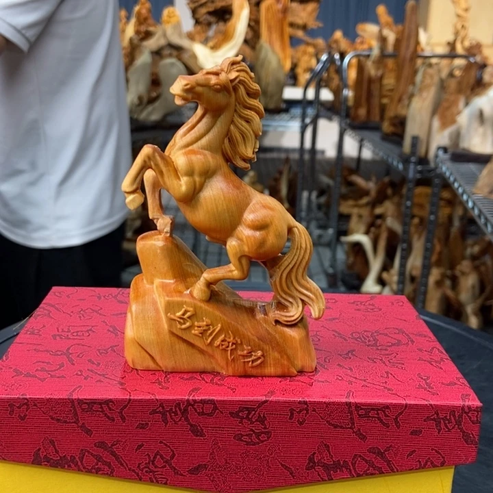 柏木（崖柏）随型摆件马