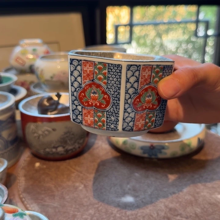 壶承天的作品是由一个