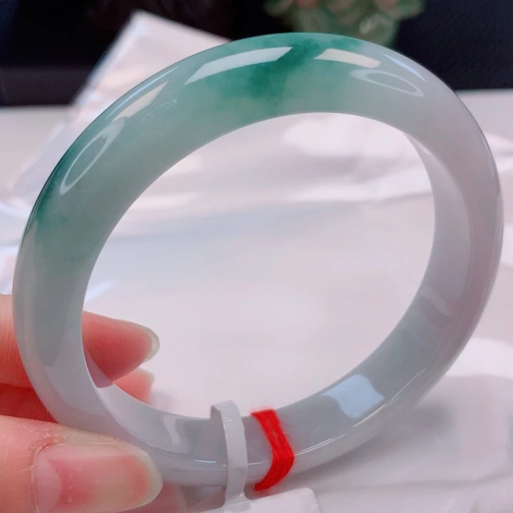 翡翠未镶嵌手镯58圈