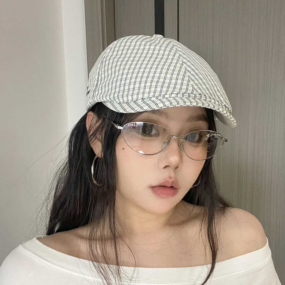 小众设计日系格子纹刺绣百搭前进帽显脸小女夏季薄款贝雷报童帽子