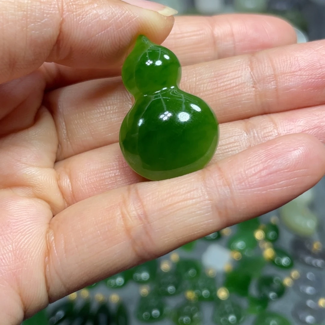 和田玉（碧玉）吊坠(不含链)未镶嵌简****?
