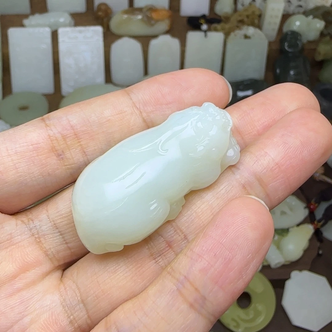 和田玉未镶嵌挂件貔貅