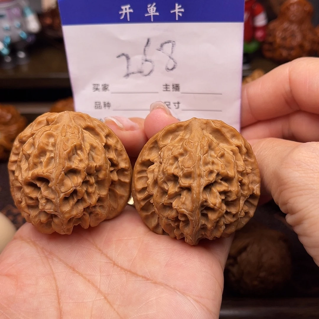 桃核吊坠苹果园43