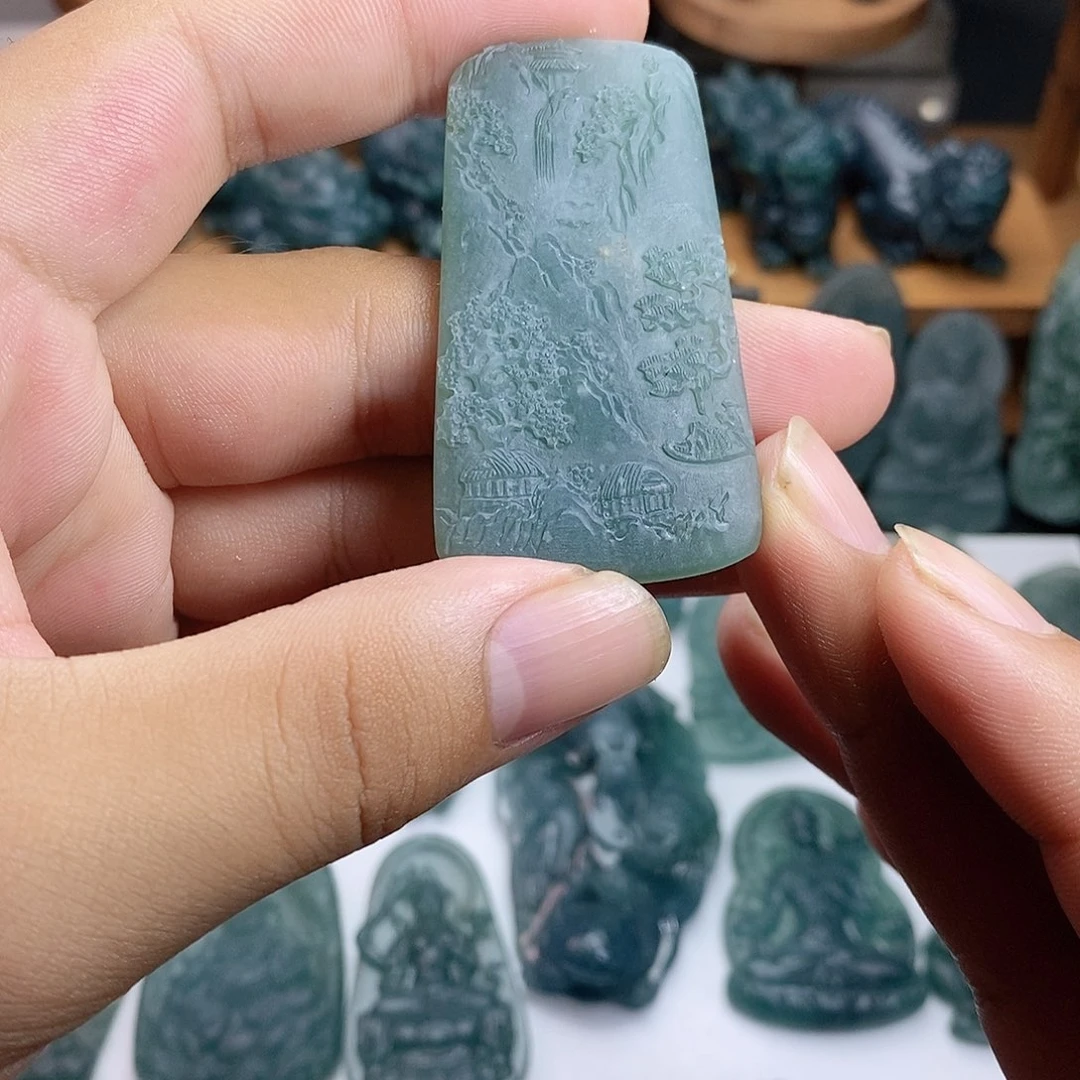 定制翡翠未镶嵌山水