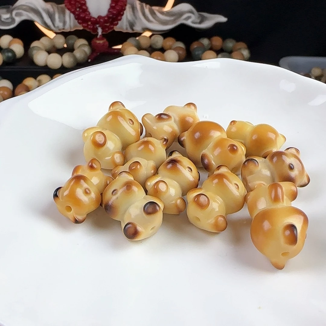 菩提根/象牙果吊坠瑕疵牙果炭烤熊5颗不挑瑕疵有裂介意勿拍