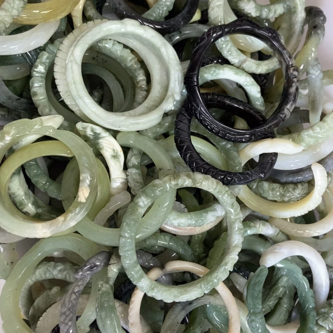 岫玉手镯手镯未镶嵌多样性，发一个