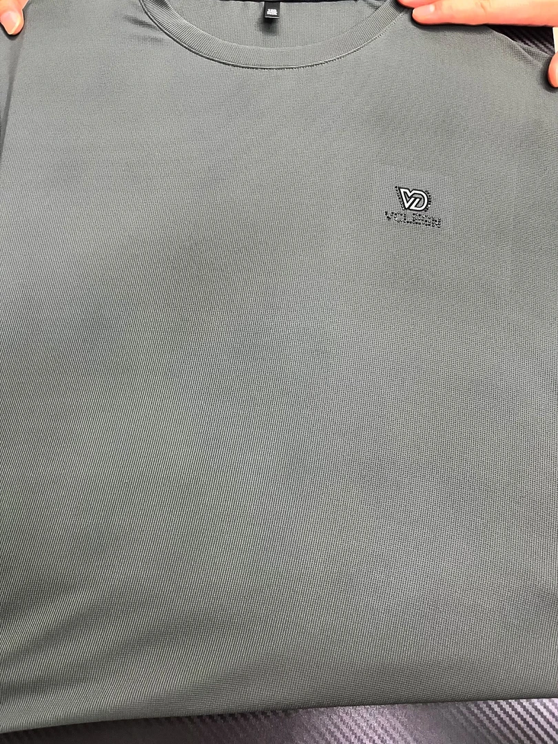 男士高端圆领T恤