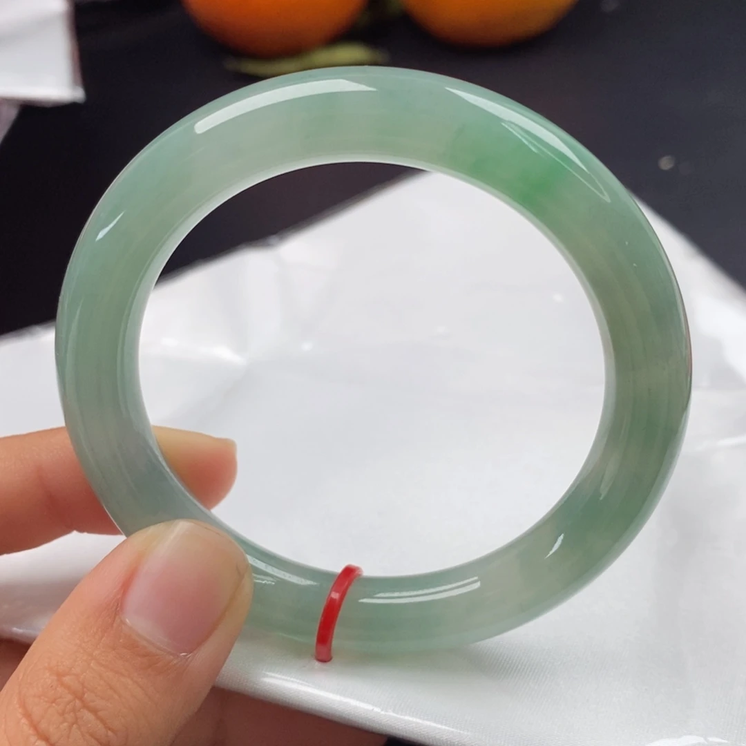 翡翠手镯（圆镯）未镶嵌