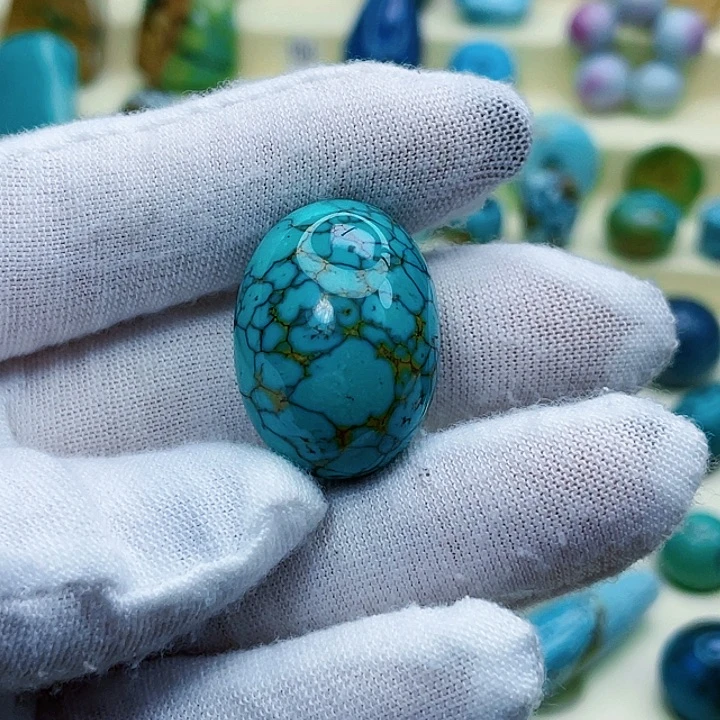 绿松石颈饰未镶嵌