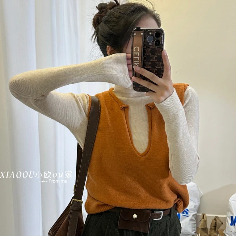 OU-韩系ins风甜美U领针织马甲女2025秋季新款显瘦百搭叠穿背心